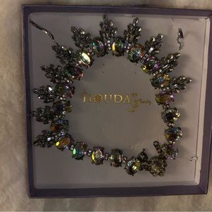 Gorgeous necklace for prom formals new in box